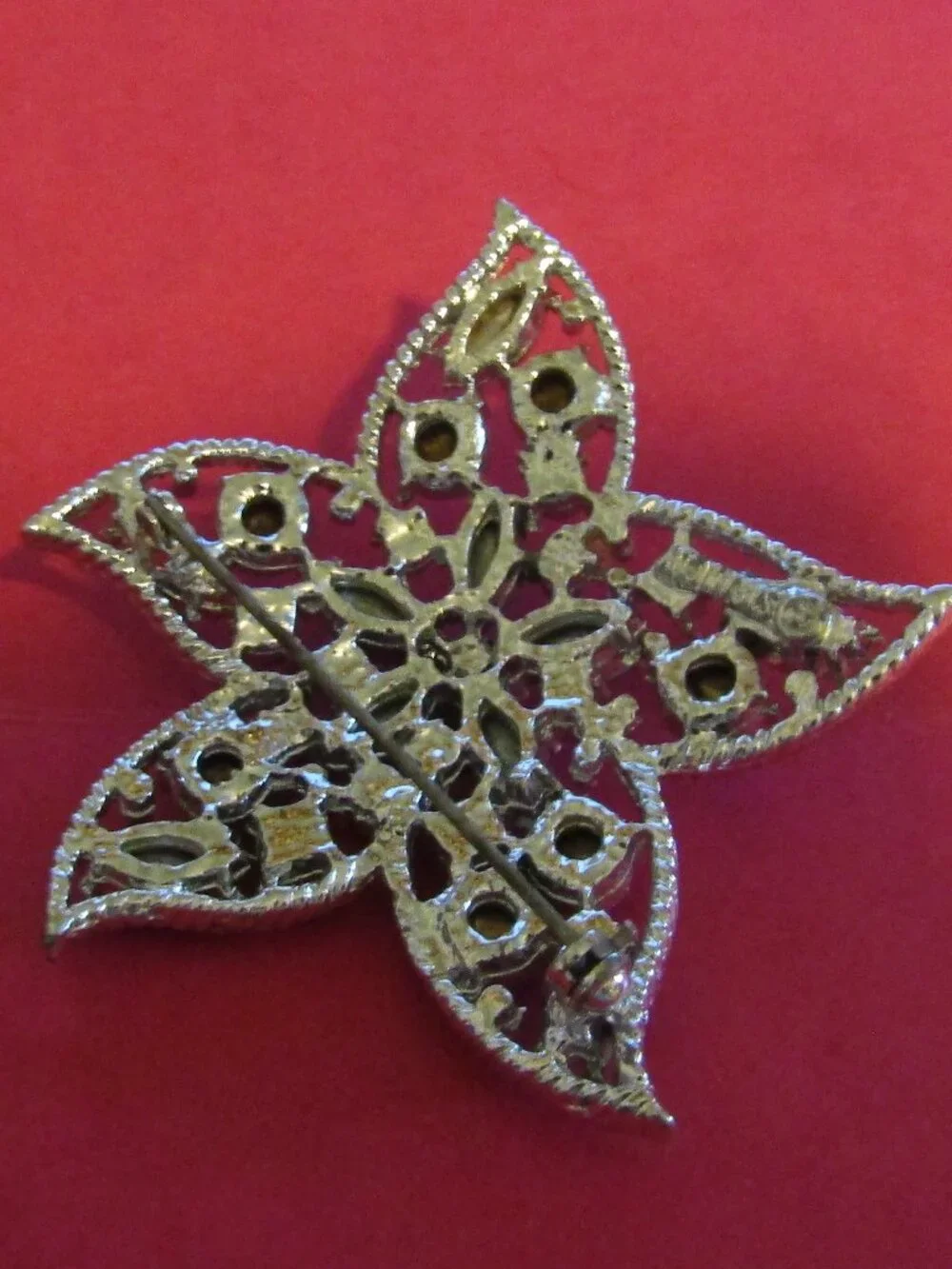 Vint 1967 Signed Sara Cov Pale Blue STARFISH PIN BROOCH aka Star Fire Design EUC